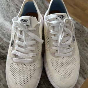 Vans eco tennis shoes  tried on but never work outside